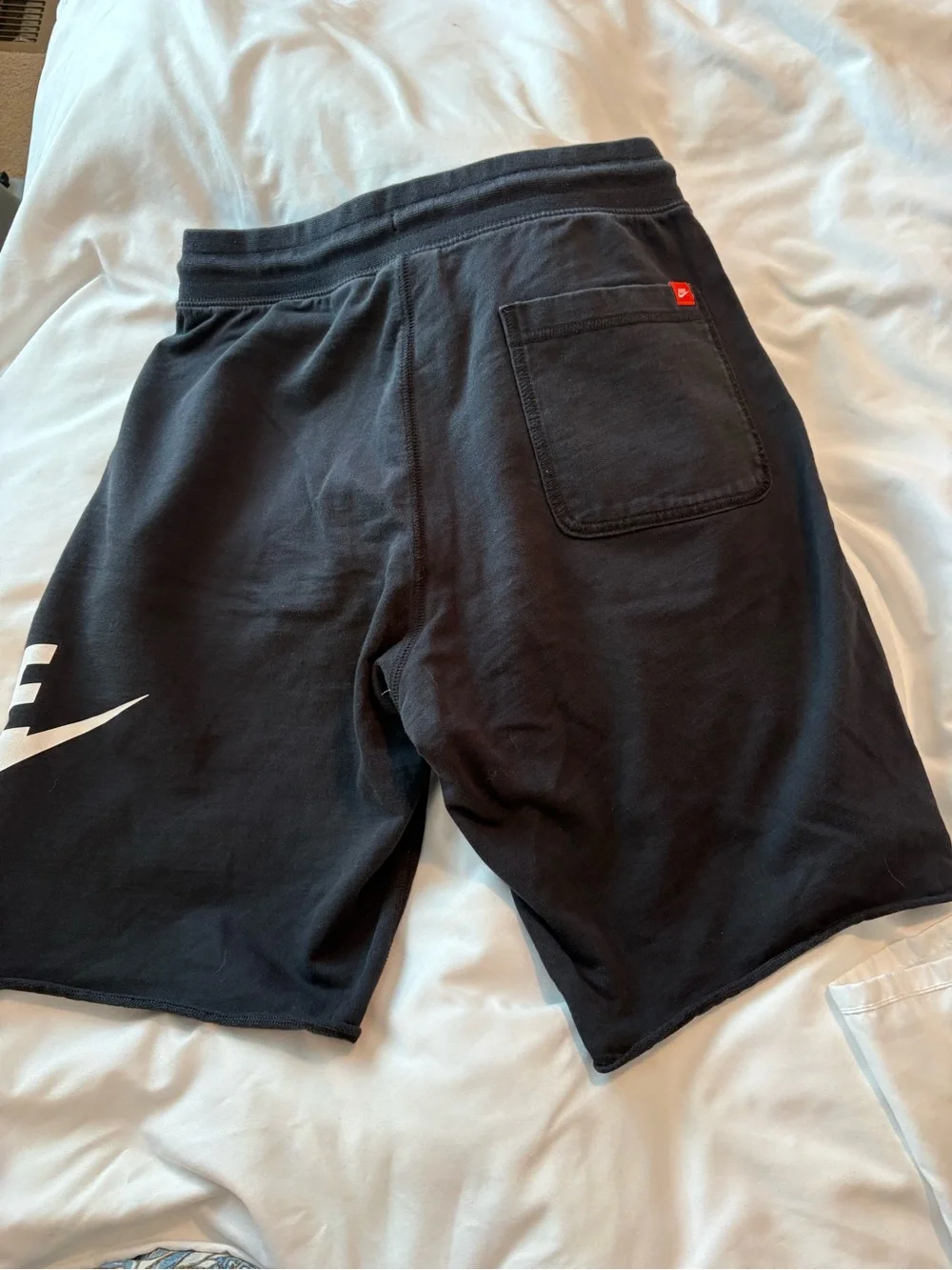 Nike Men’s Black Cotton Logo Shorts with Pockets-EUC - Picture 4 of 6
